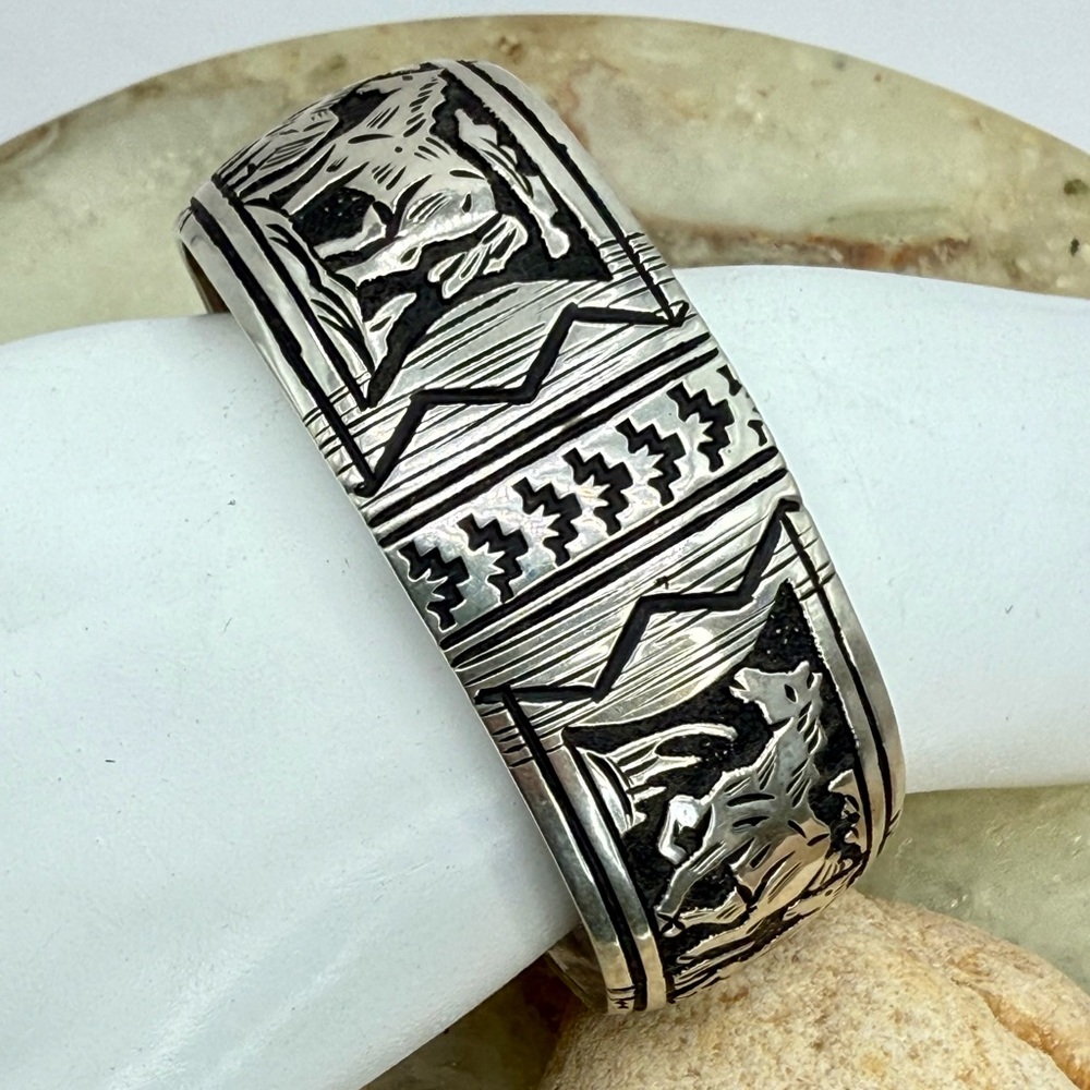 Sterling Silver Horse Motif Cuff Bracelet - Silver - Picture 15 of 16